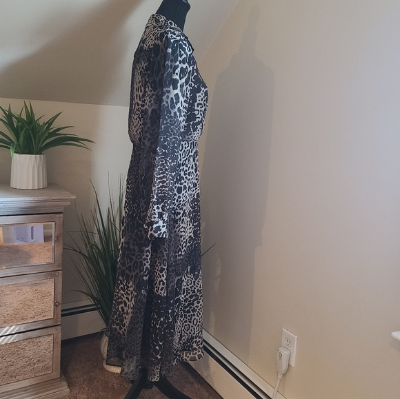 🖤 DKNY Leopard Print Chiffon Fit & Flare Midi Dress Black/Gray Size 6 - Picture 5 of 10